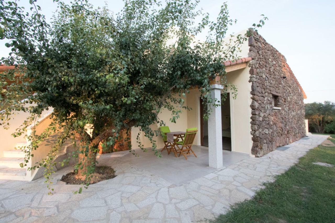 Su Suberju Hotel San Teodoro  Exterior foto